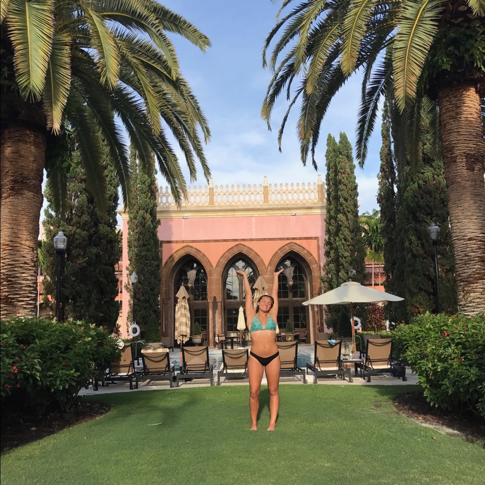 Meet your Posher, Emma